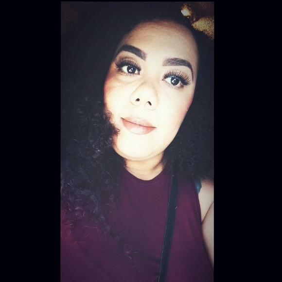 Women's items - Picture 2 of 2